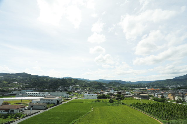 月のしずくとは 飲む温泉水ミネラルウォーター 月のしずく 販売 通販